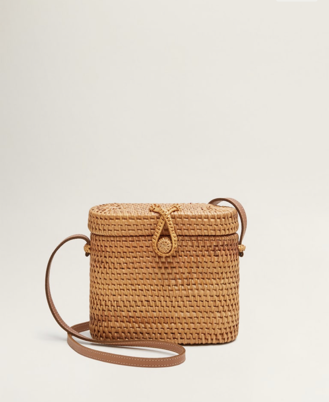 Mango purse you can wear in Egypt