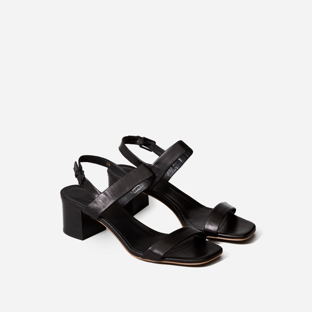 Packing essentials: sandals you can wear in Egypt